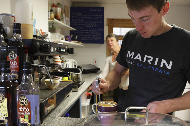 Alex, bike expert, but also a latte artist!